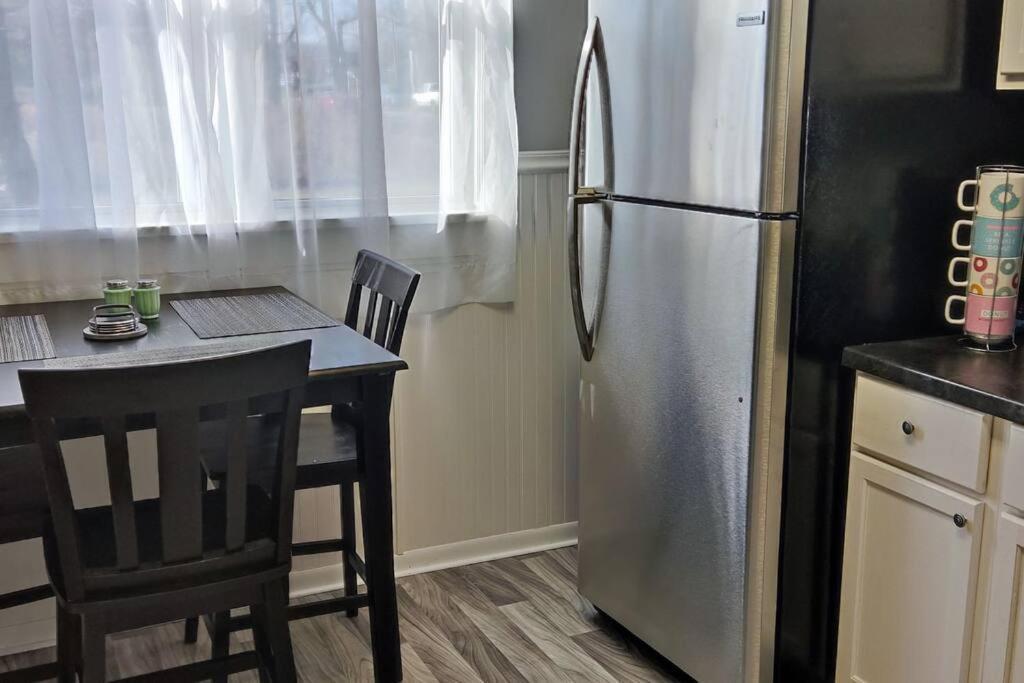 Perfect Combo Of Charm & Comfort- 2Bedroom Home Ноблсвилл Экстерьер фото